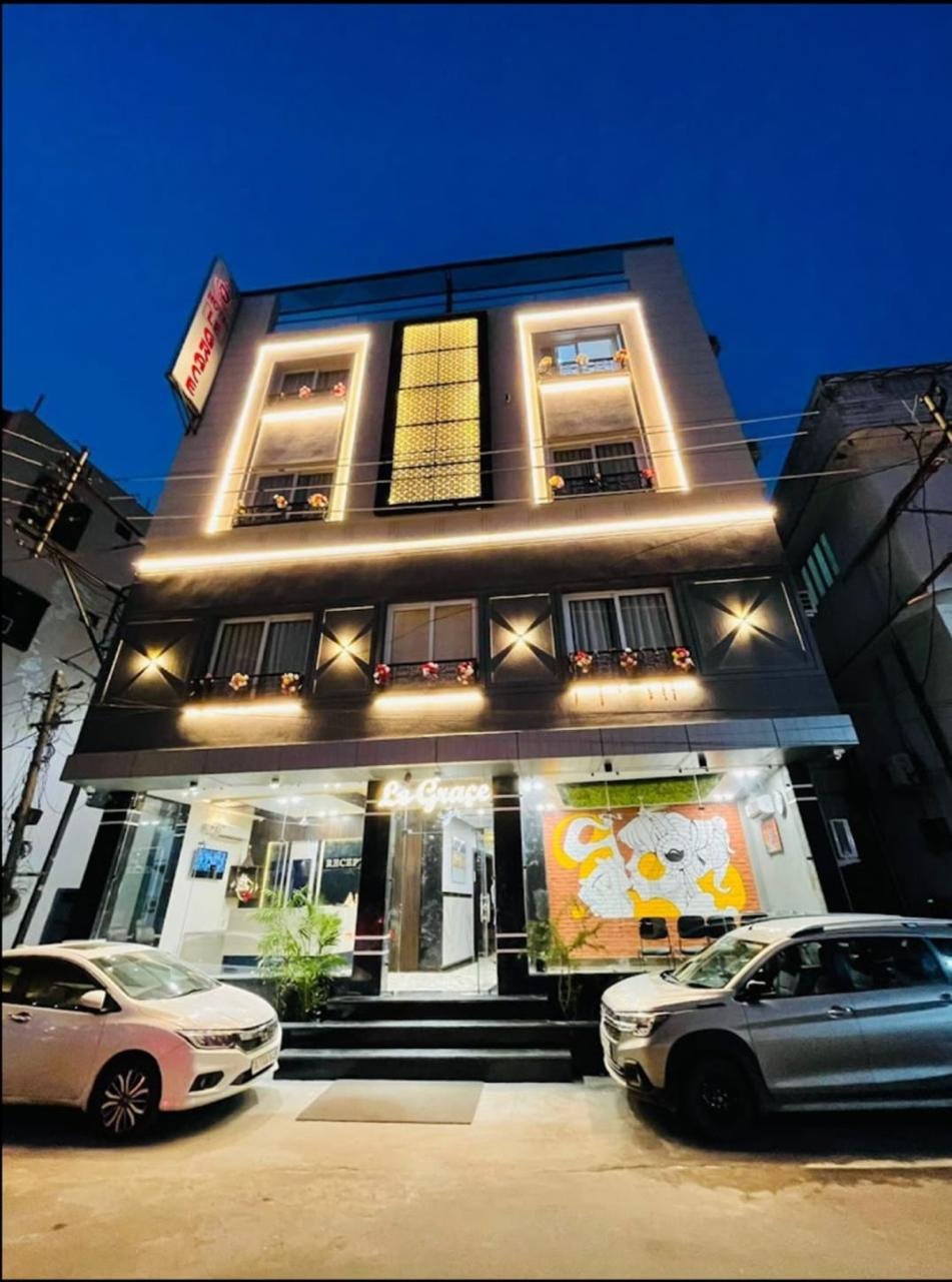 Hotel Le Grace 0