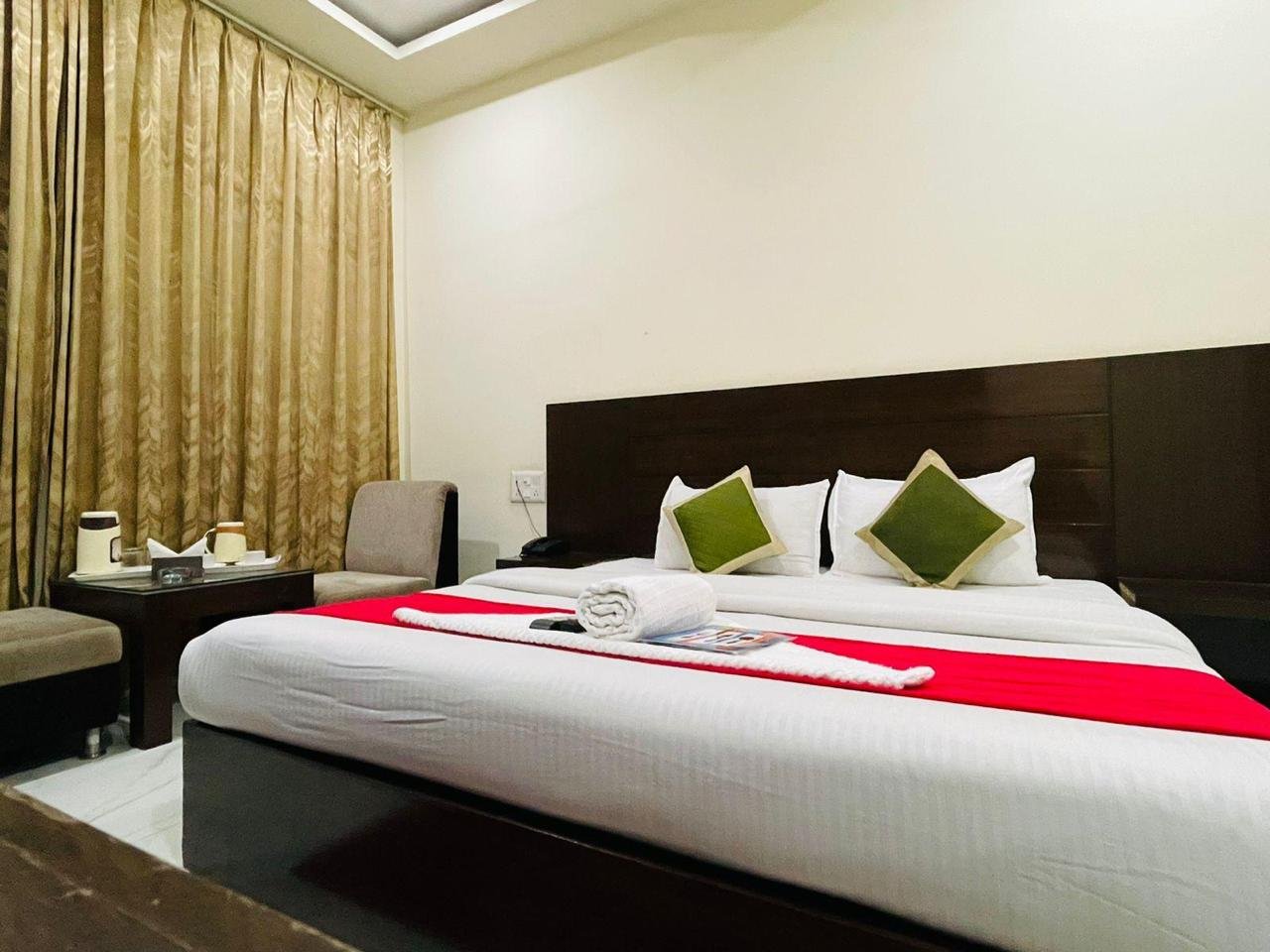 Hotel Ray Ban 1